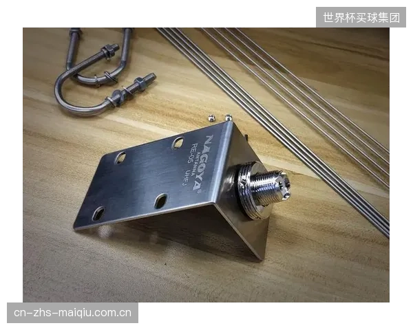被忽视的赛道“硬件”：城市基建中的金属物体对UHF天线驻波比的持续性影响，正成为一项被行业低估的巨大浪费