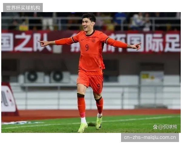 U23小将胡荷韬在联赛首轮表现稳健,展现良好传球视野。 U23小将胡荷韬在联赛首轮表现稳健,展现良好传球视野。